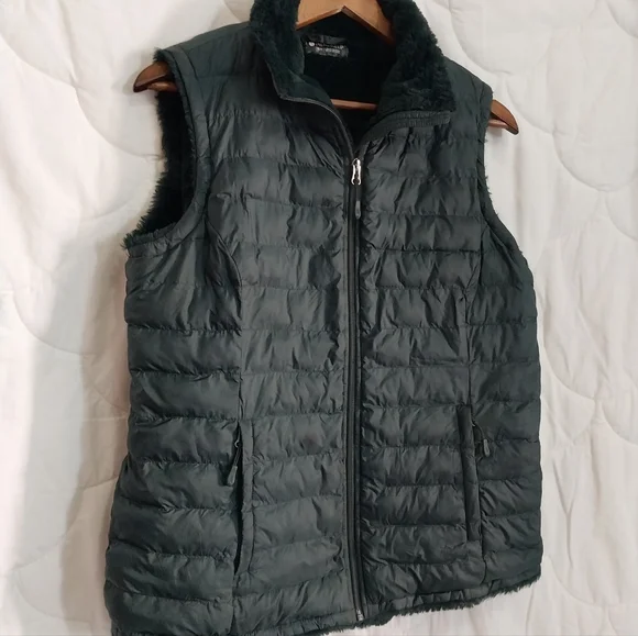 HeatKeep Women's Size Medium Forest Green Insulated Lined Quilted Puffer Vest - Picture 2 of 9